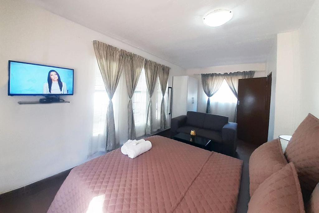 Queens Palace Pretoria-Noord Habitación foto