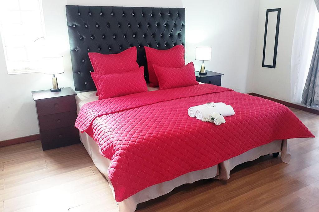 Queens Palace Pretoria-Noord Habitación foto